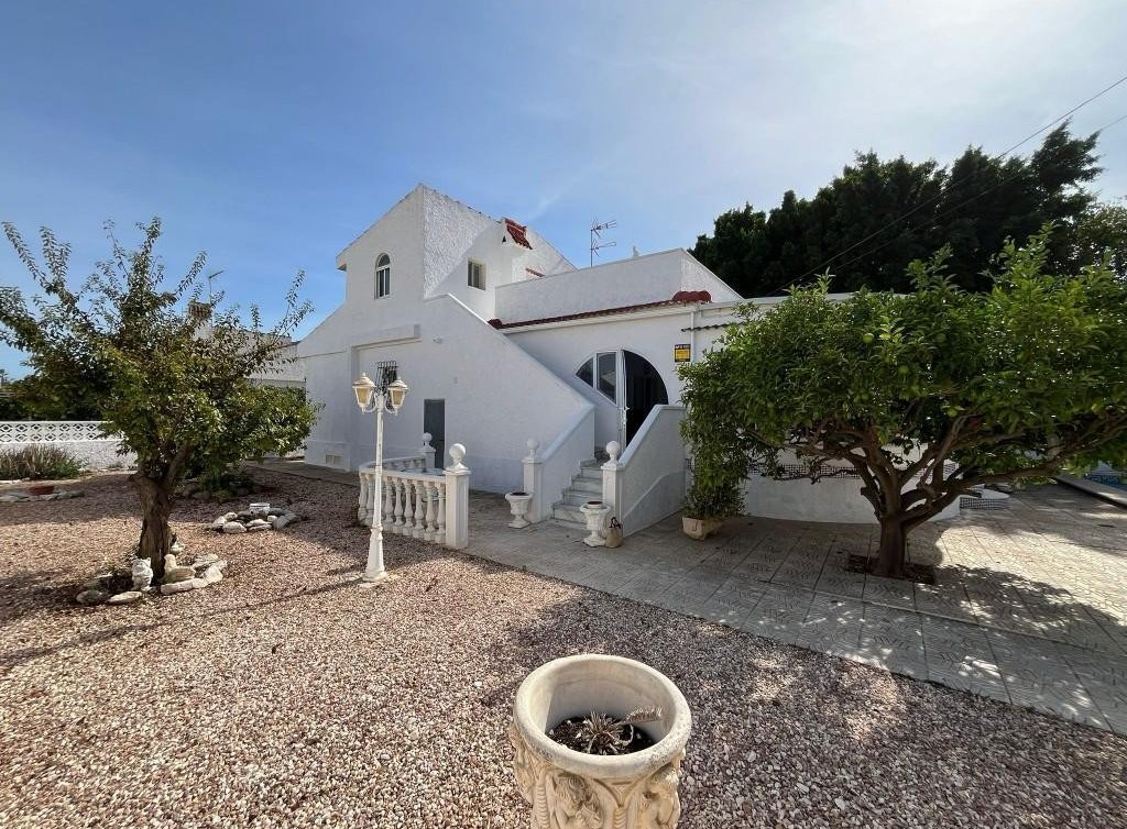Sale - Villa - Los Alcázares