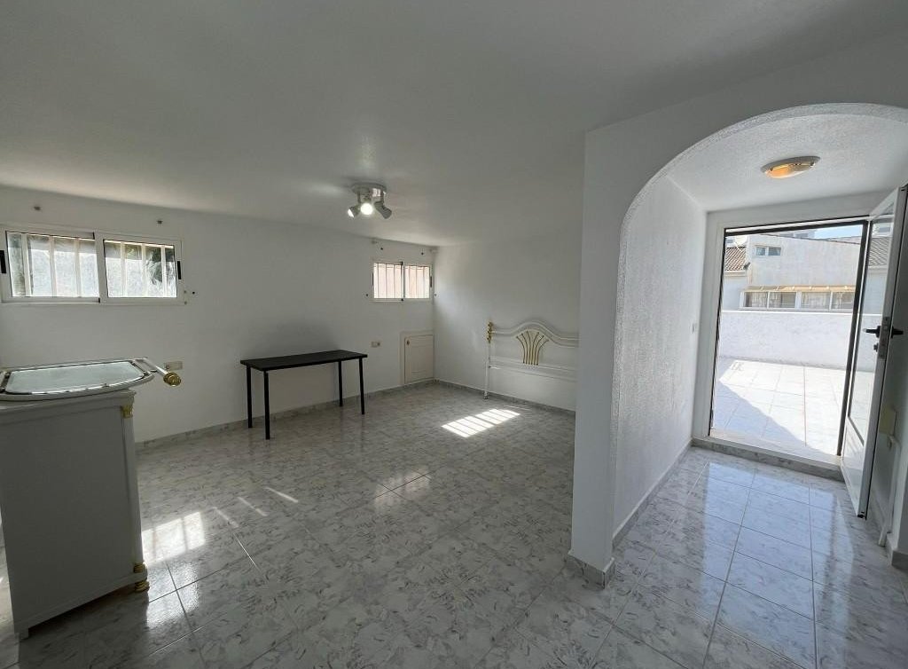 Sale - Villa - Los Alcázares