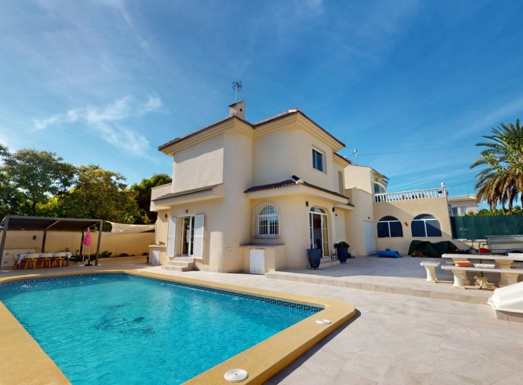 Sale - Villa - Los Narejos