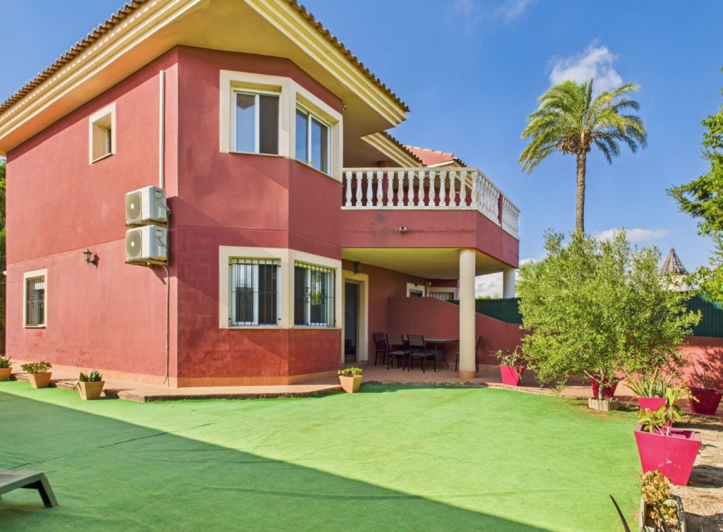 Sale - Villa - Los Urrutias