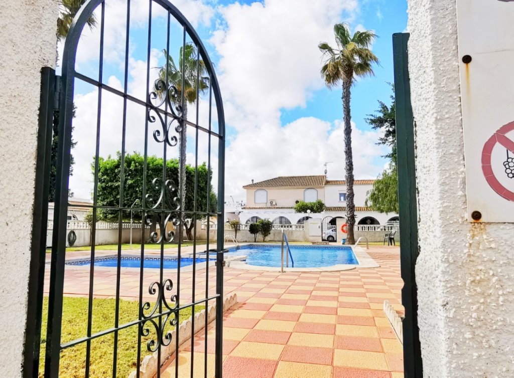 Venta - Bungalow - Los Alcázares