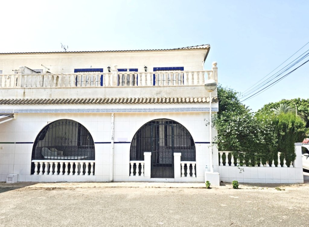 Venta - Casa - Los Alcázares