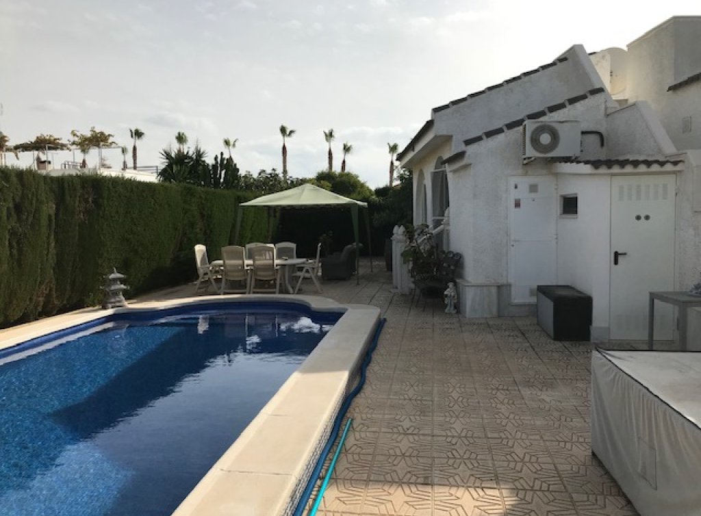 Venta - Chalet - Los Alcázares - Los Oasis