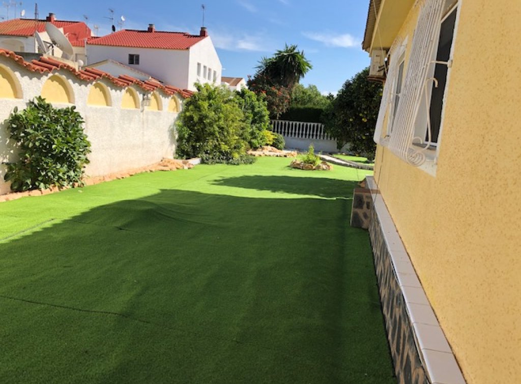 Venta - Chalet - Los Alcázares - Oasis