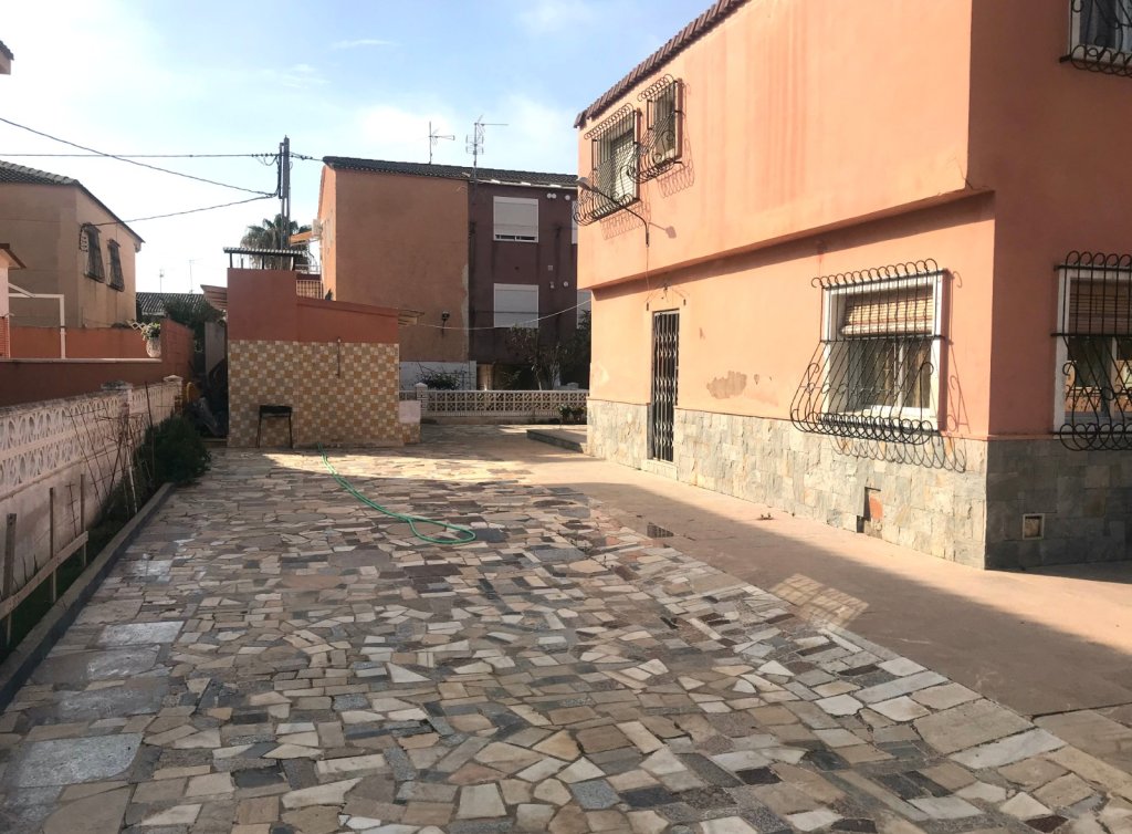 Venta - Chalet - Los Alcázares