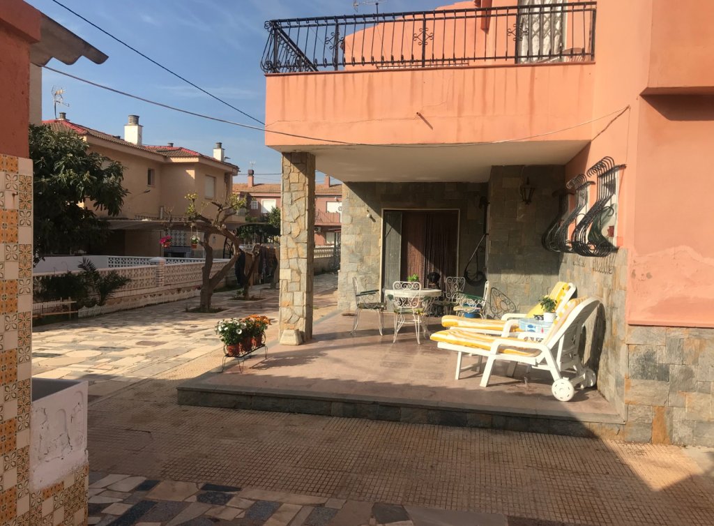 Venta - Chalet - Los Alcázares