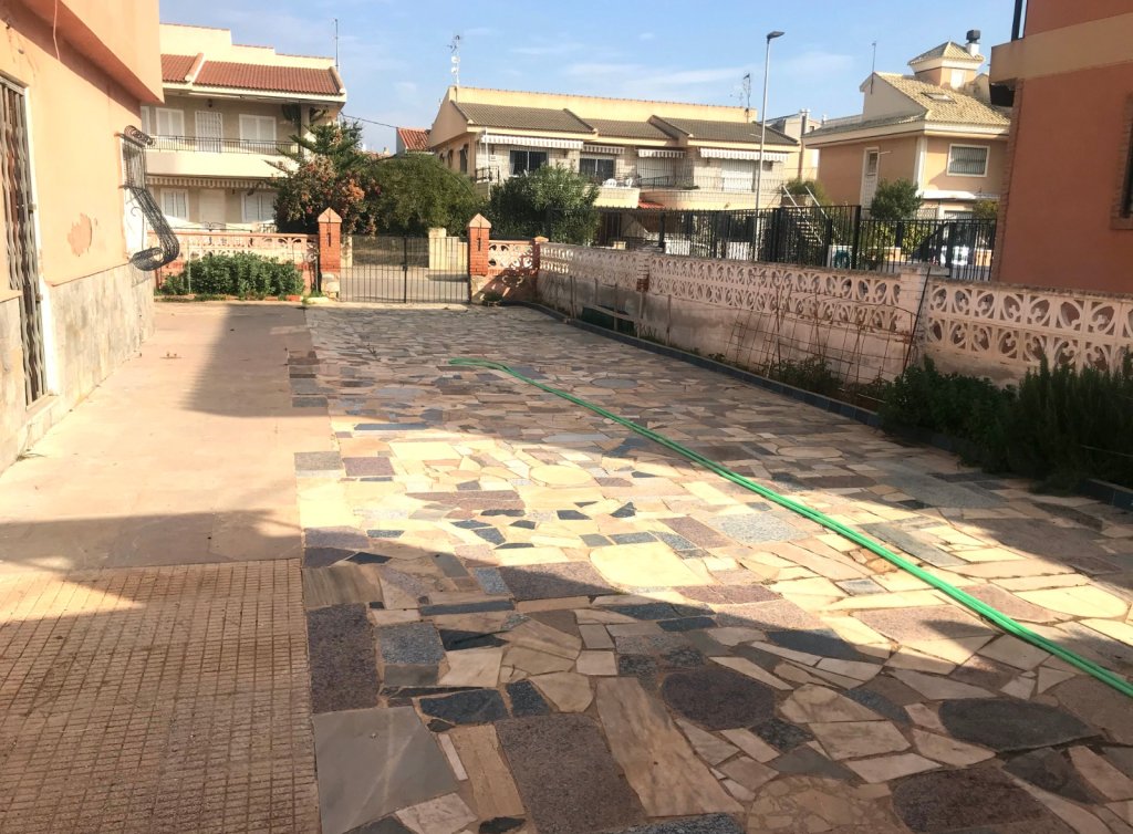 Venta - Chalet - Los Alcázares