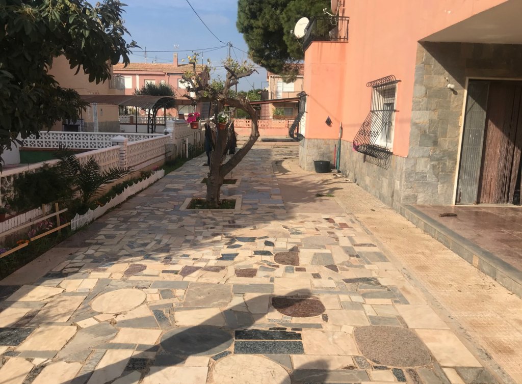 Venta - Chalet - Los Alcázares