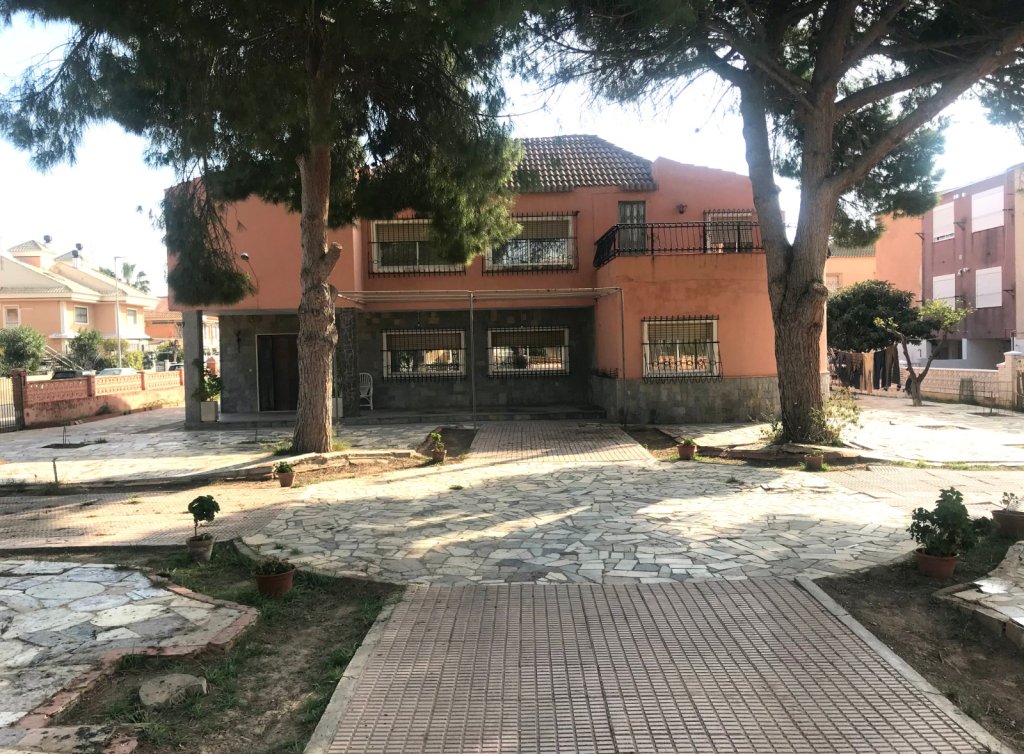Venta - Chalet - Los Alcázares