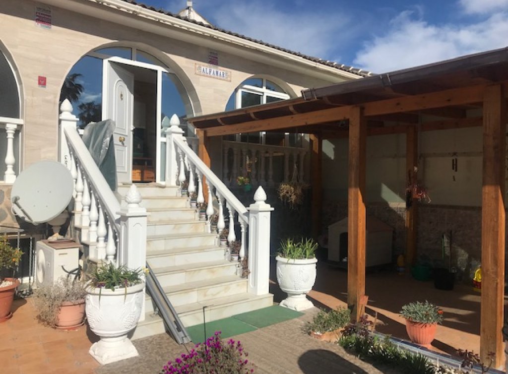 Venta - Chalet - Los Alcázares