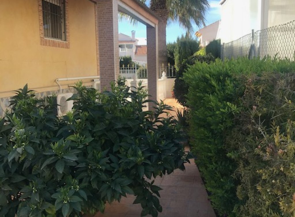 Venta - Chalet - Los Alcázares