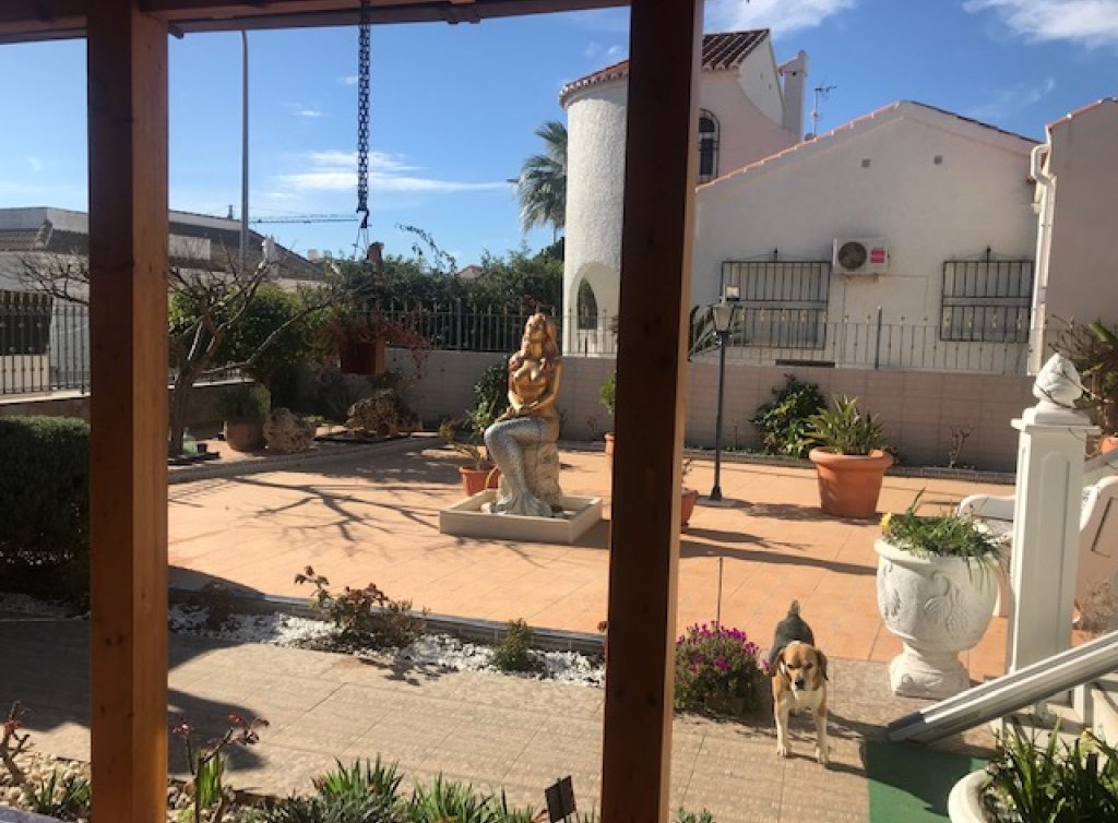 Venta - Chalet - Los Alcázares