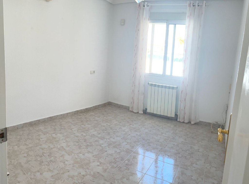 Venta - Chalet - Los Alcázares