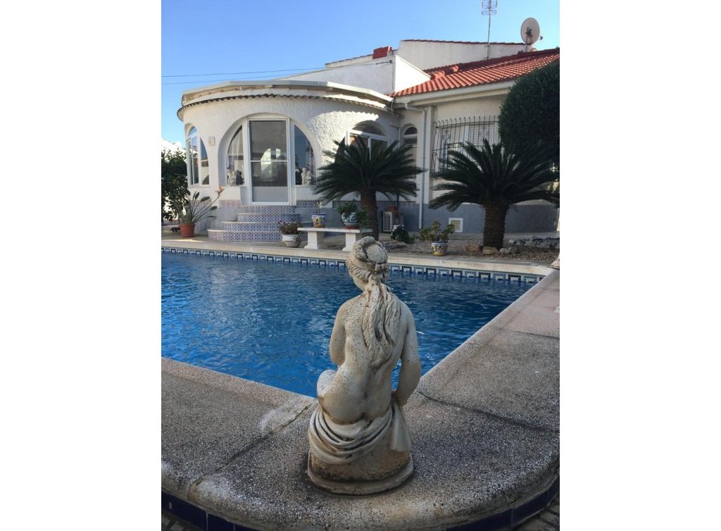 Venta - Chalet - Los Alcázares