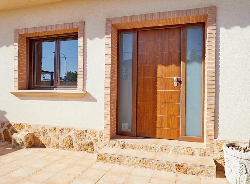 Venta - Chalet - Los Alcázares