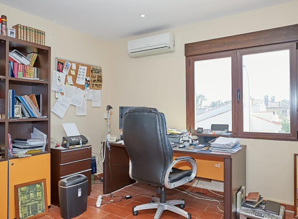 Venta - Chalet - Los Alcázares