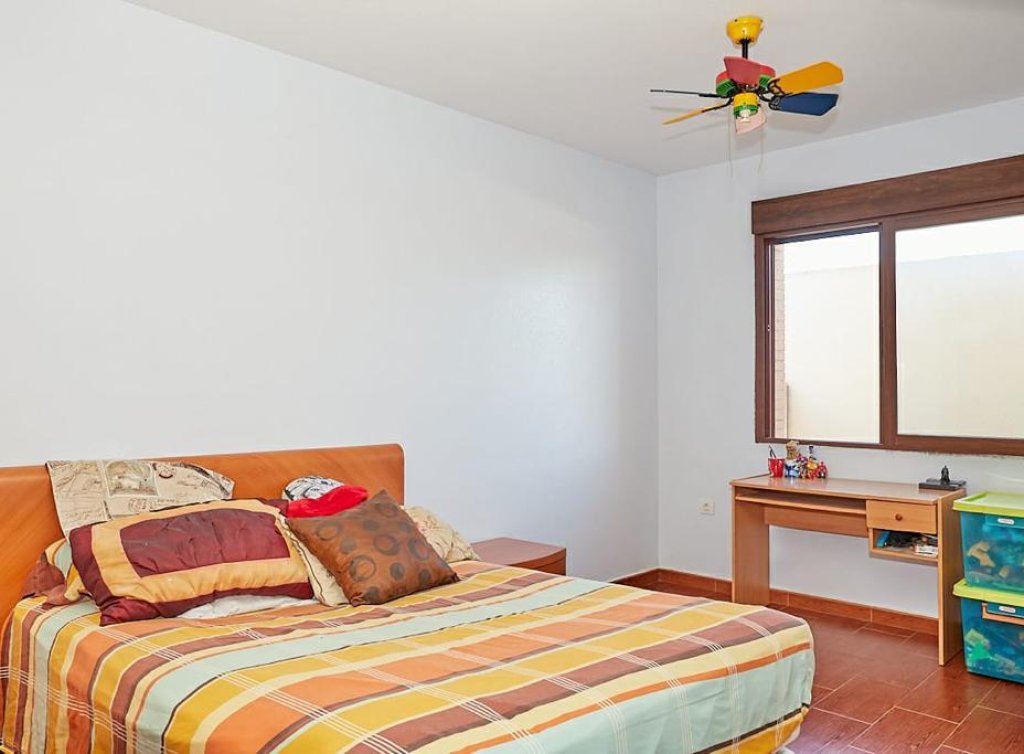Venta - Chalet - Los Alcázares