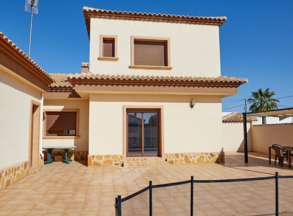 Venta - Chalet - Los Alcázares