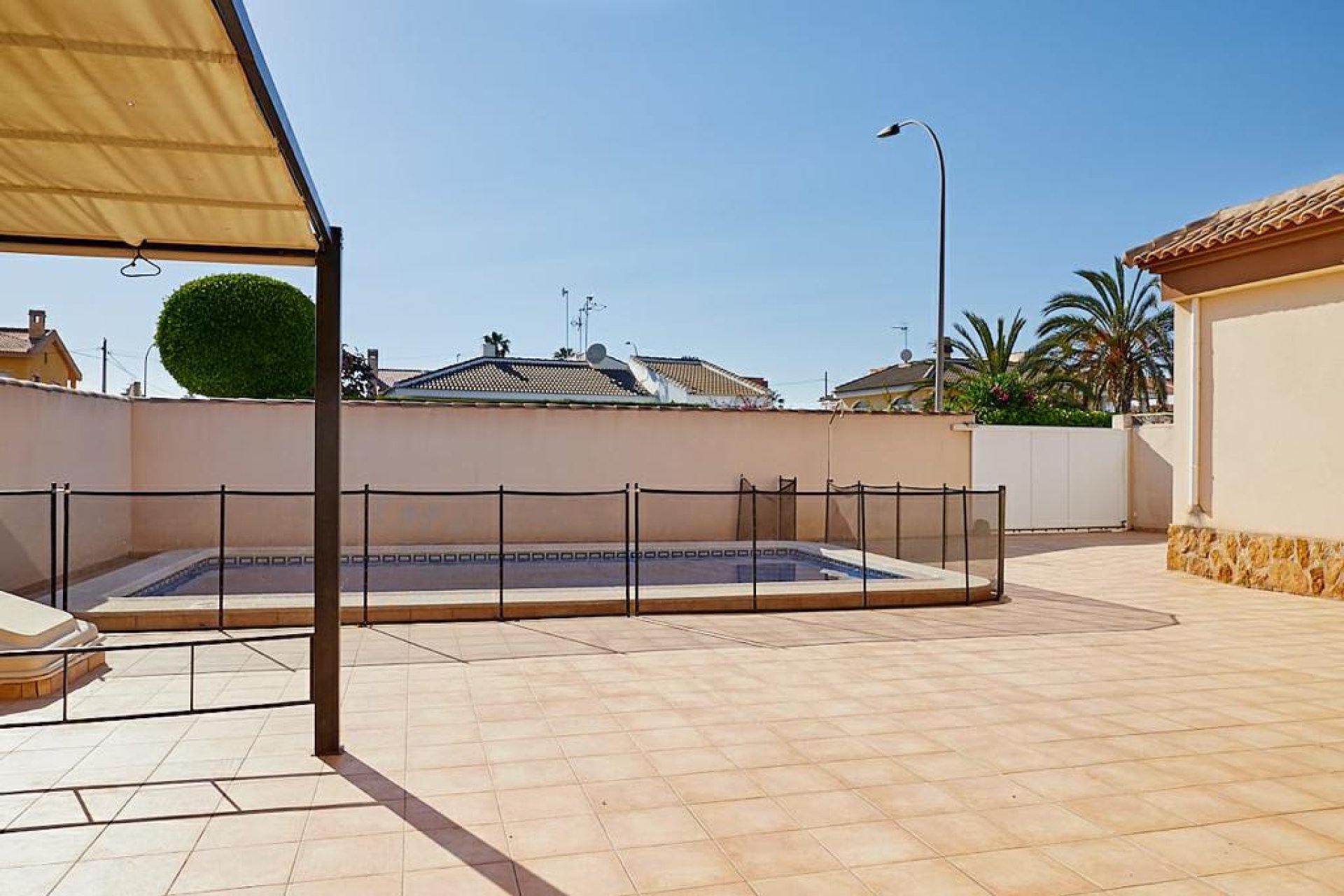 Venta - Chalet - Los Alcázares