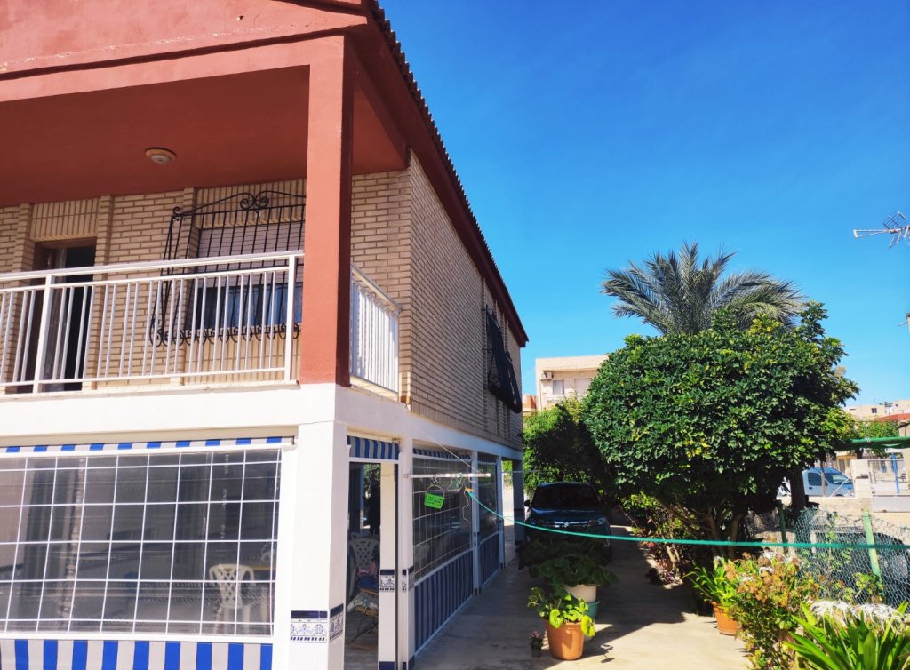 Venta - Chalet - Los Alcázares