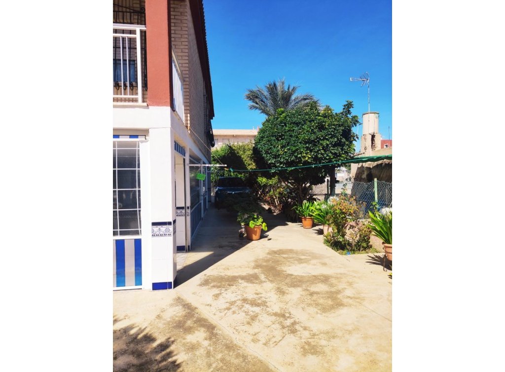 Venta - Chalet - Los Alcázares