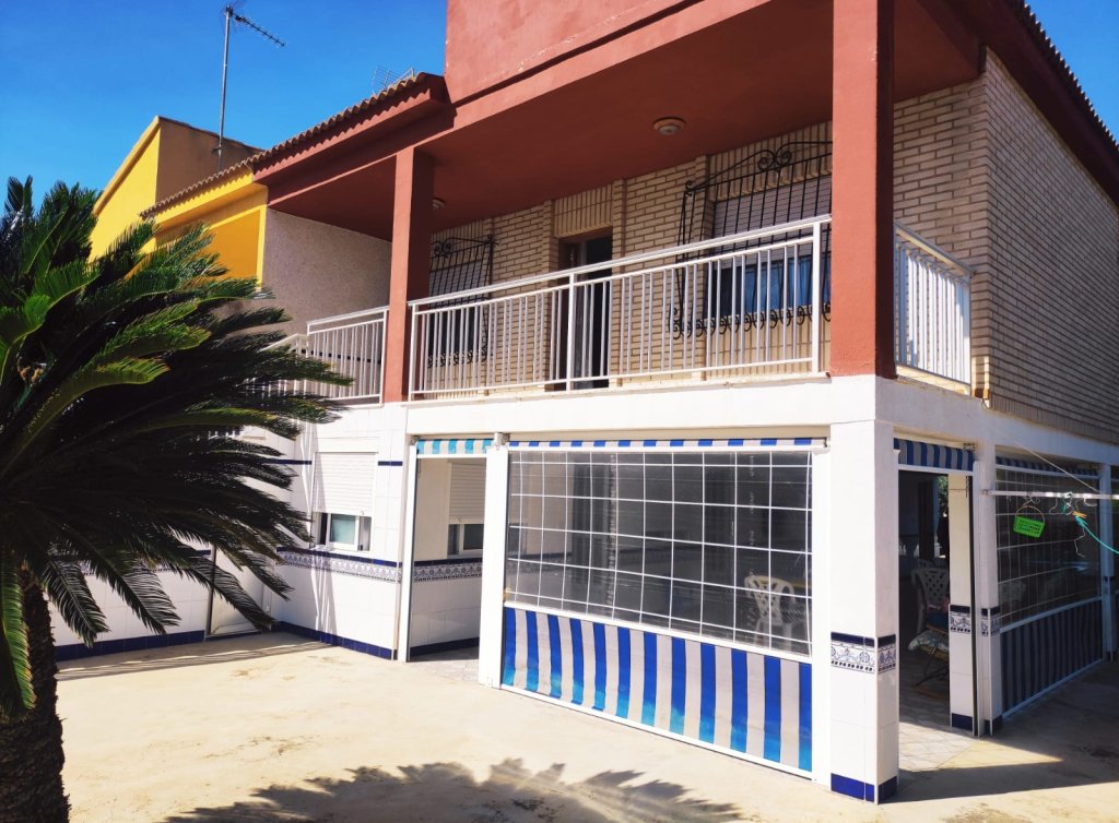 Venta - Chalet - Los Alcázares