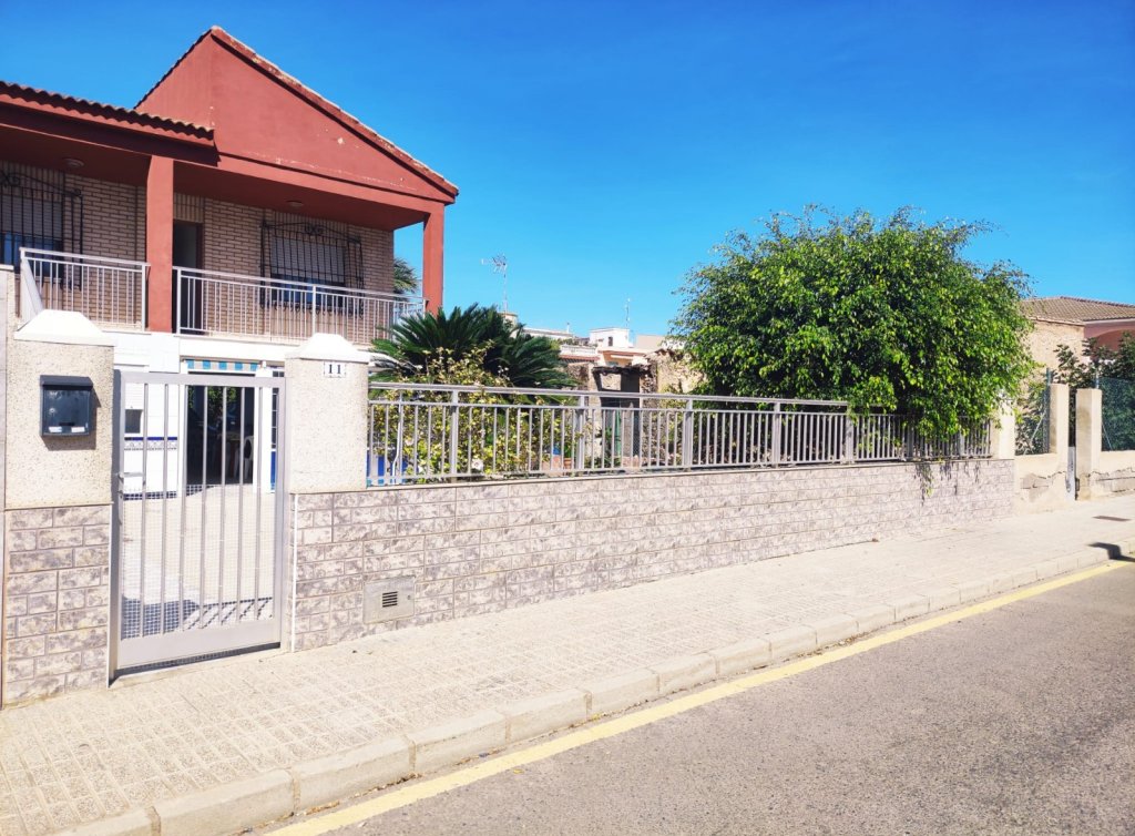 Venta - Chalet - Los Alcázares