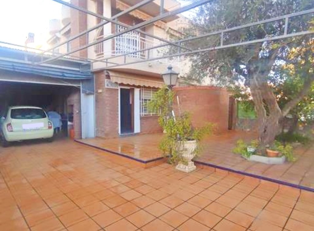 Venta - Chalet - Los Alcázares