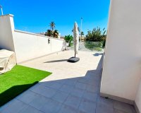 Venta - Chalet - Los Alcázares