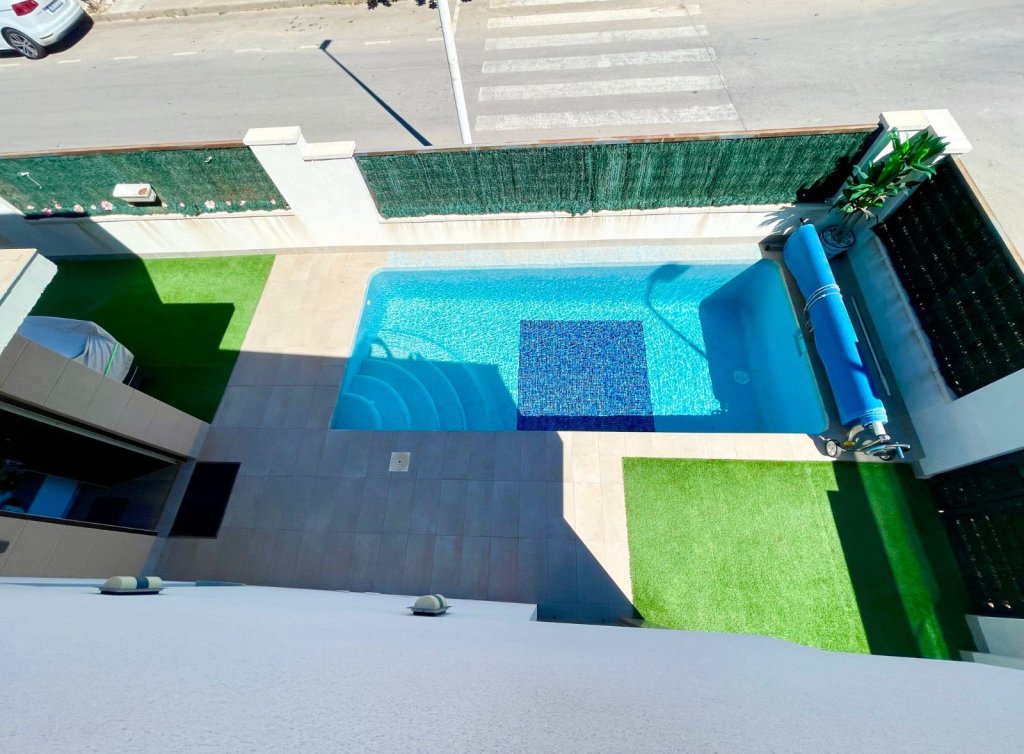 Venta - Chalet - Los Alcázares