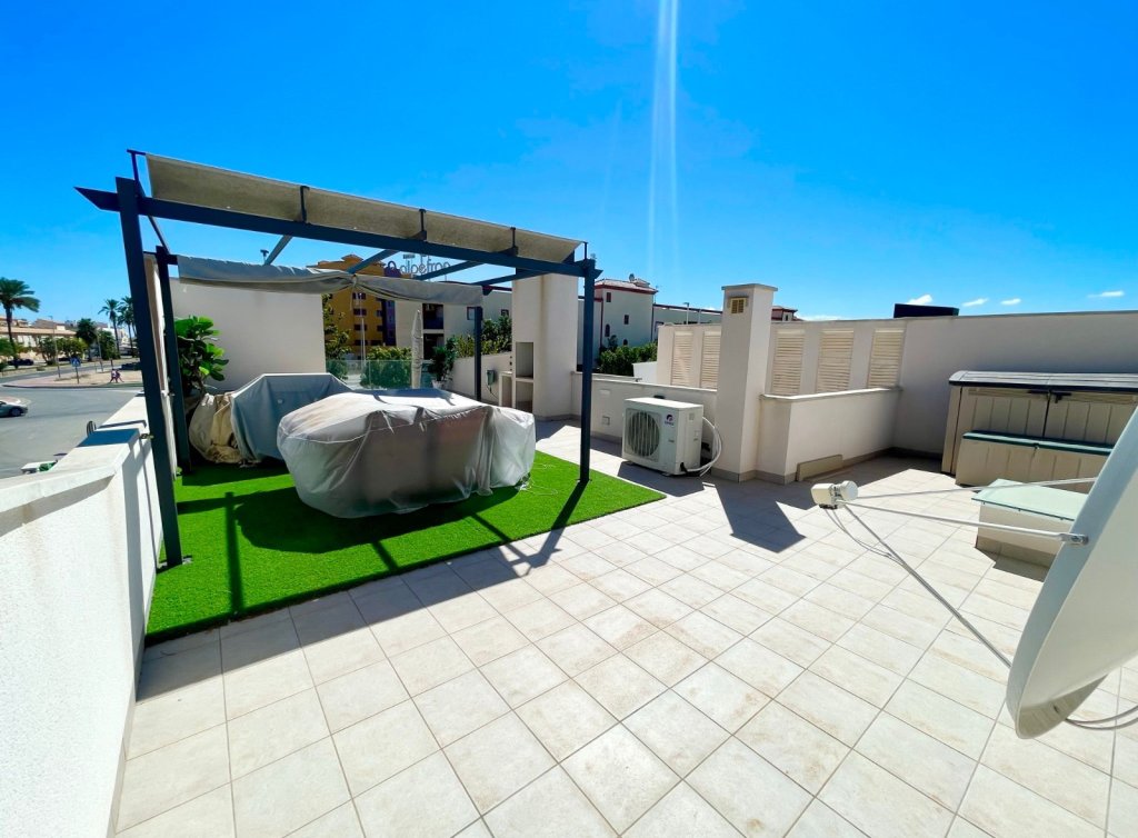 Venta - Chalet - Los Alcázares