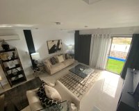 Venta - Chalet - Los Alcázares