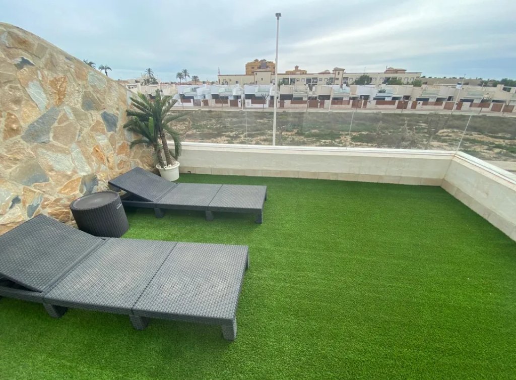 Venta - Chalet - Los Alcázares