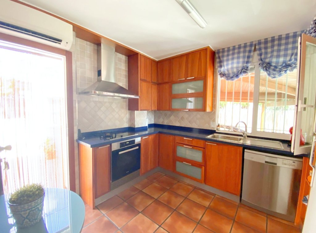 Venta - Chalet - Los Alcázares