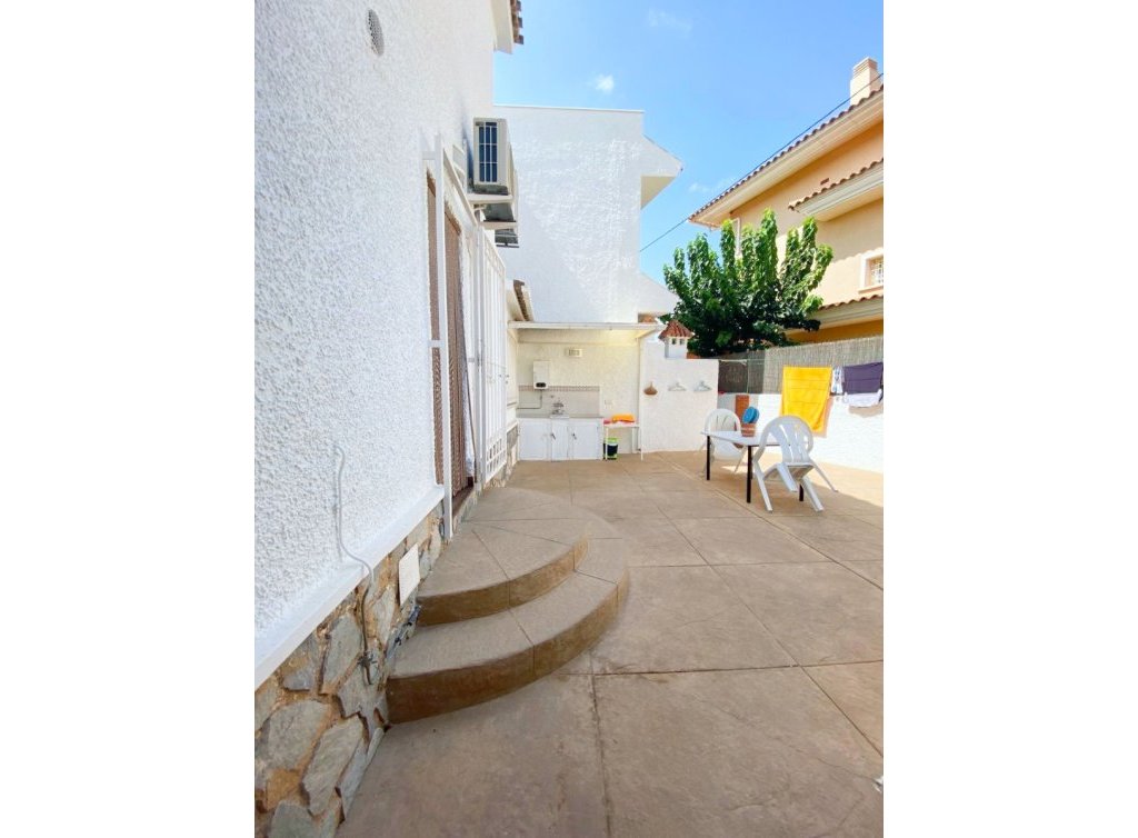 Venta - Chalet - Los Alcázares