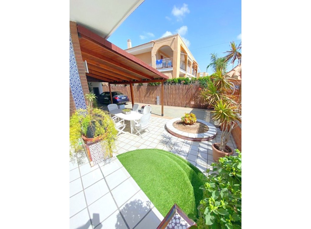 Venta - Chalet - Los Alcázares