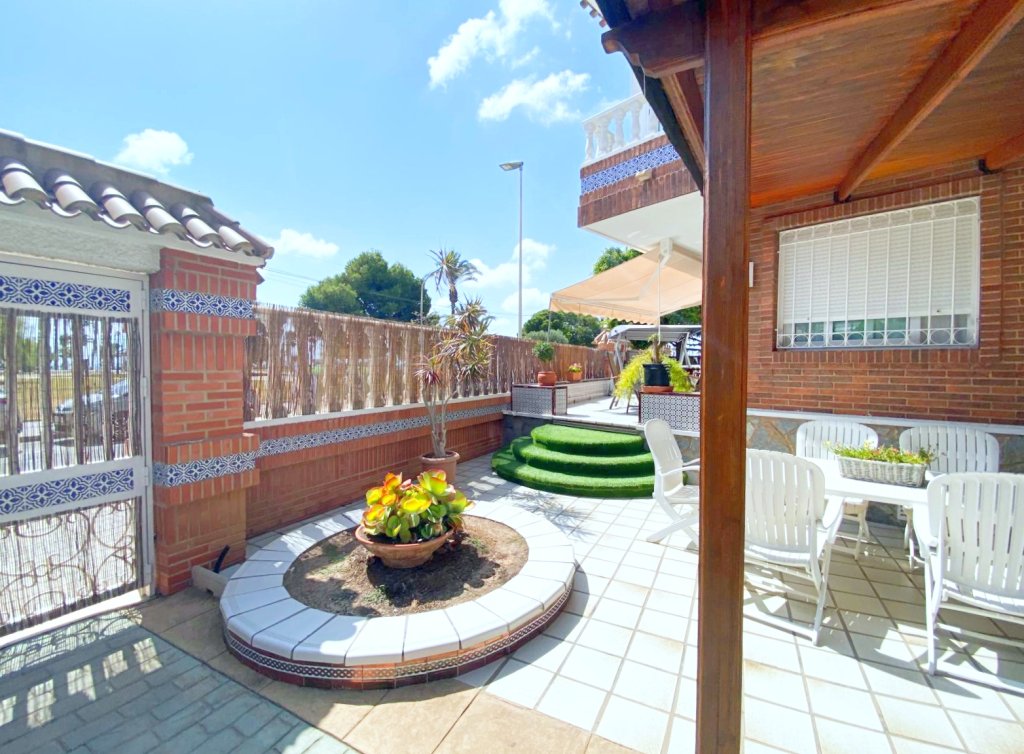 Venta - Chalet - Los Alcázares