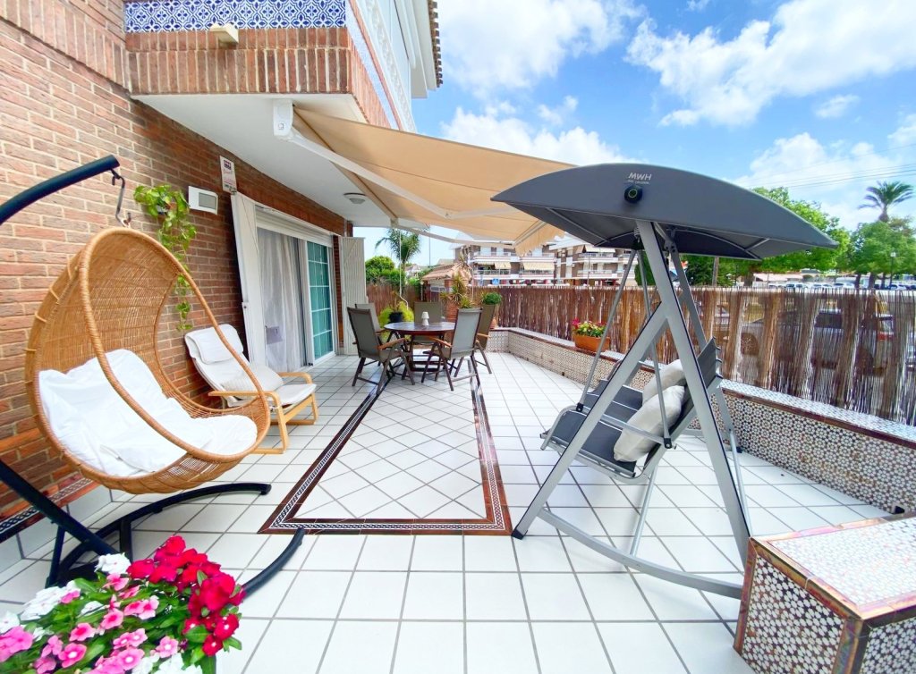 Venta - Chalet - Los Alcázares