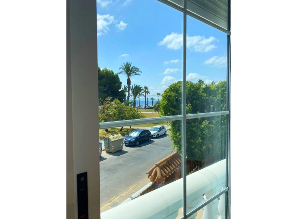 Venta - Chalet - Los Alcázares