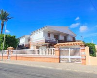 Venta - Chalet - Los Alcázares
