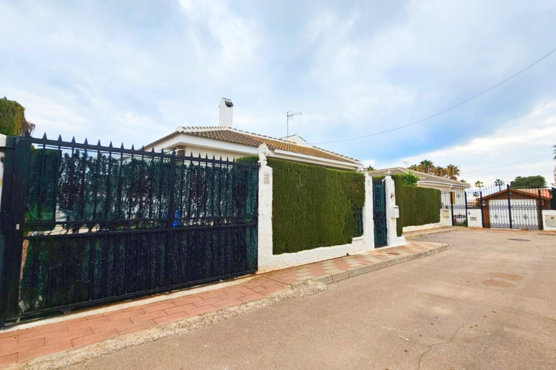 Venta - Chalet - Los Alcázares
