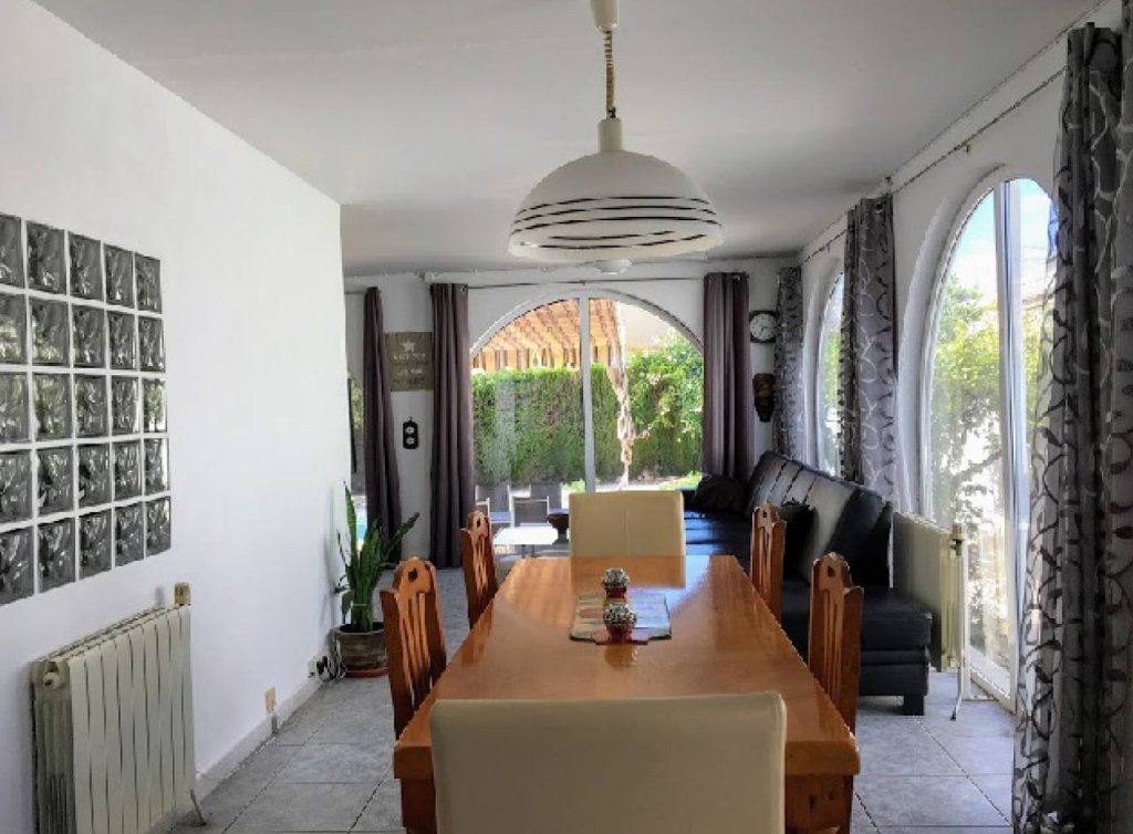 Venta - Chalet - Los Alcázares