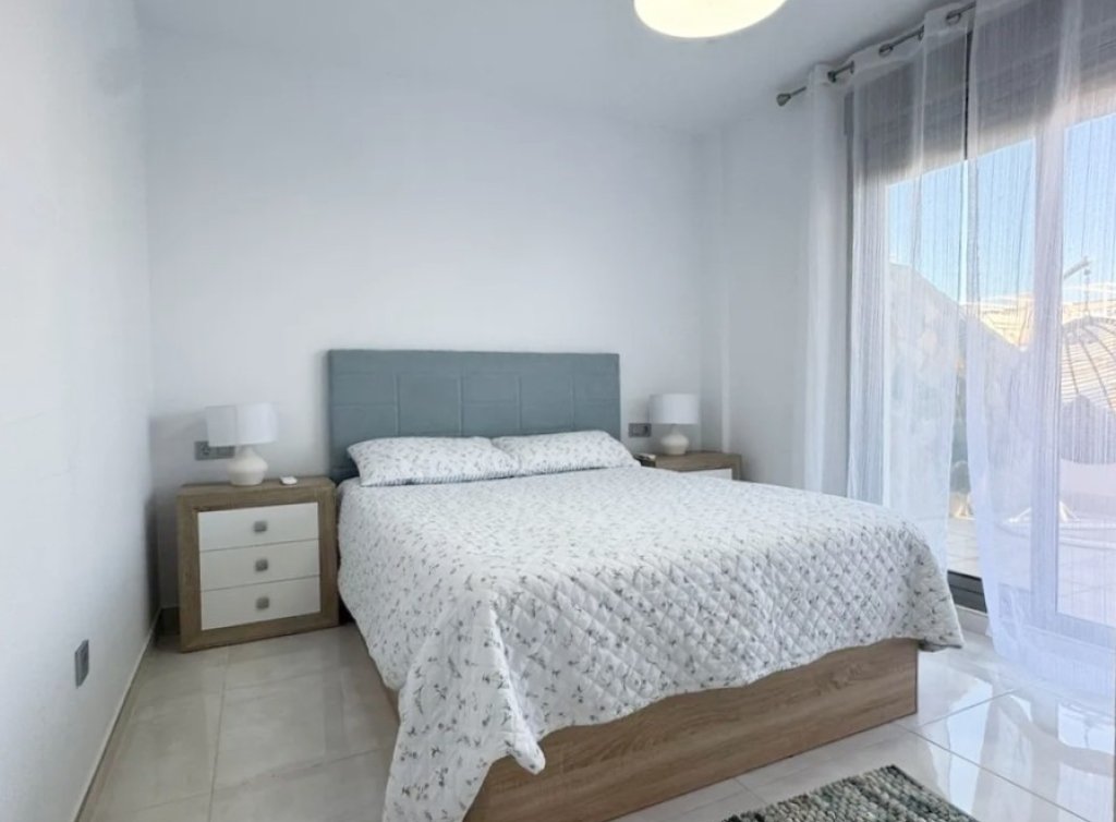 Venta - Chalet - Los Alcázares