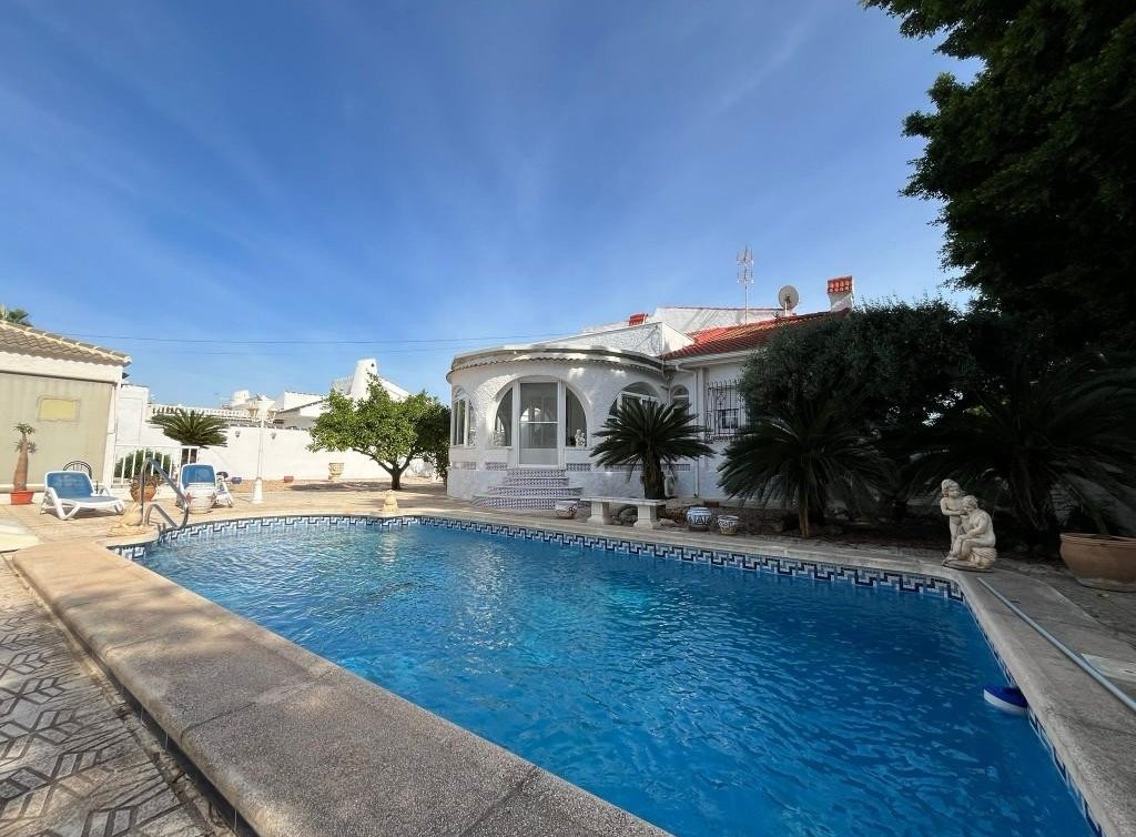 Venta - Chalet - Los Alcázares