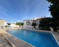 Venta - Chalet - Los Alcázares