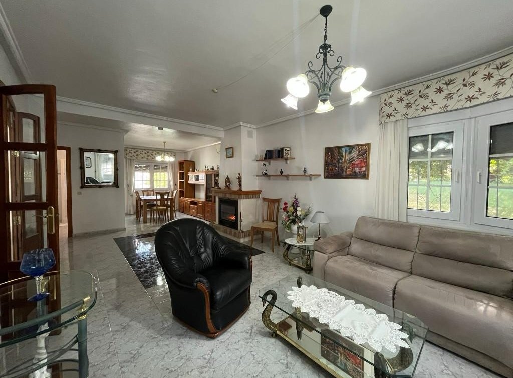 Venta - Chalet - Los Alcázares