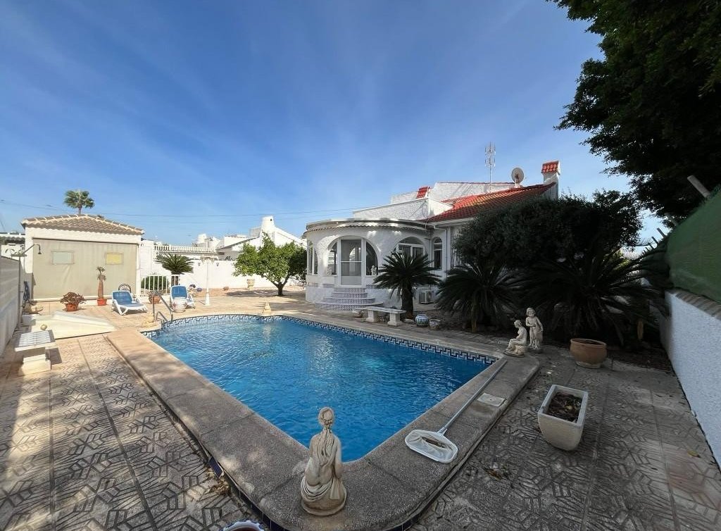 Venta - Chalet - Los Alcázares