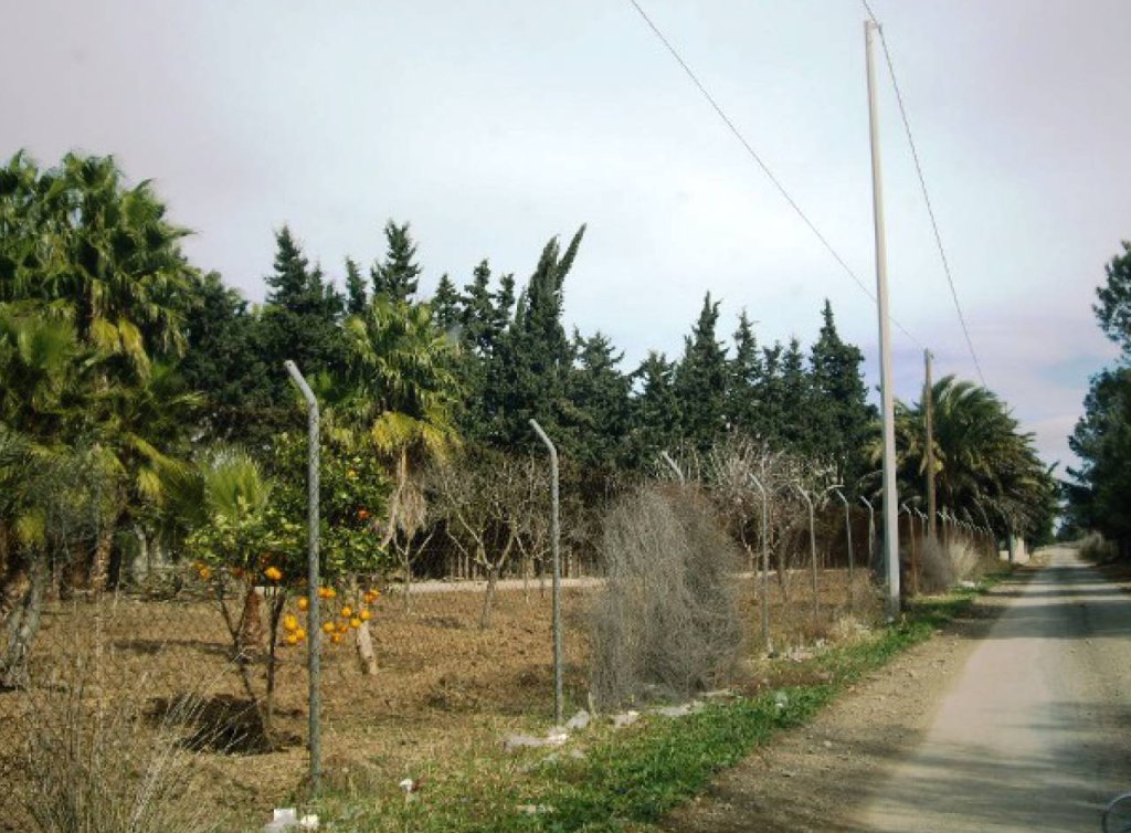 Venta - Plot of Land - Los Alcázares