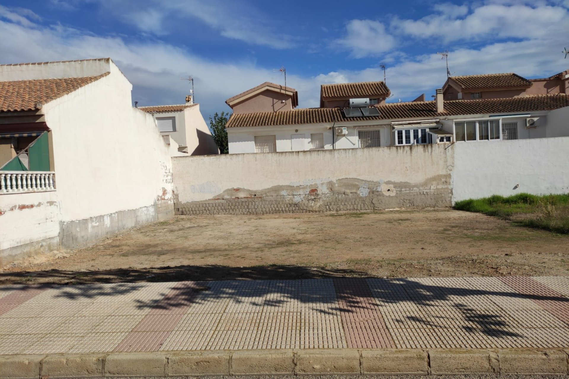 Venta - Plot of Land - Los Alcázares