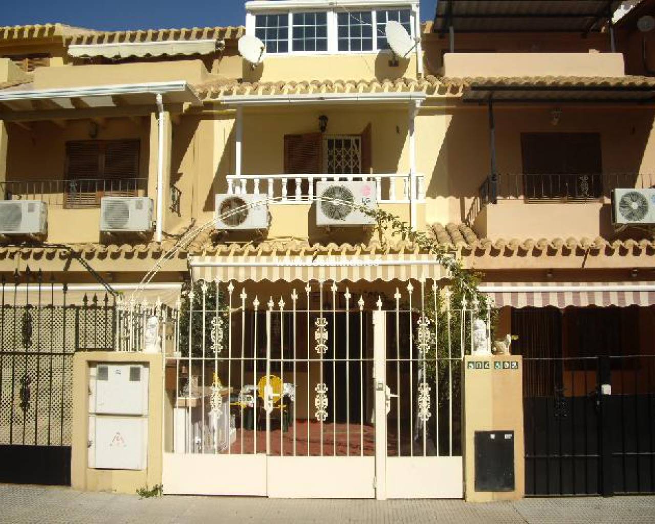 Sale - Townhouse - Los Alcázares - Mercadona